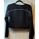 Old Navy  Active Black Cropped Long Sleeve Athletic Top with White Piping Sz L # Photo 2
