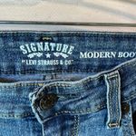 Levi's  Modern Bootcut Signature Levi Strauss Womens 12 Waist 31 Length 32 Photo 2