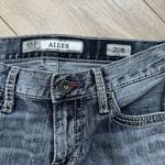 BKE  Aiden Denim Blue Distressed Jeans Womens Size  29R  Cotton Blend Embroidered Photo 2