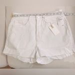 Good American NWT  Good 90’s White Denim Jean Shorts Raw Hem Distressed Size 6 Photo 10