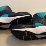 Nike  Air Haurache size 6.5 shoes Photo 0