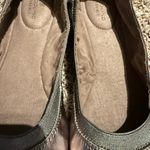Bandolino NWOT  Shimmering Silver Flats size 9 Photo 5