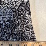 Eight Sixty StitchFix  Black/White Colorblock Top Size Small Photo 3