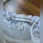 Victoria's Secret victoria’s Secret Cropped Lace Cami Size small Photo 4