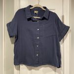 C&C California NWT  Size M Dusty Blue Cotton Gauze Short Sleeve Button Down Shirt Photo 0