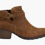 Earth Origins  Brown harness Ankle Boots size 7.5 cushioned Photo 2