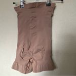 SKIMS NWOT  Strapless Sculpting Mid Thigh Bodysuit size M Sienna Photo 2