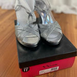 Touch of Nina  Silver Glitter Strappy Heels Size 11 Bridesmaid Prom Wedding New Photo 0