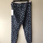 Johnny Was NWT  Calme High Waist 7/8 Leggings in Navy and White Photo 5