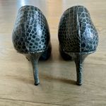 Calvin Klein Leather Croc Gray Stiletto Heels Round Toe Fashion Pumps Size 7 Photo 2
