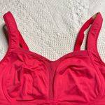 Lululemon Ta Ta Tamer III Bra Size 34D in Pink Photo 4