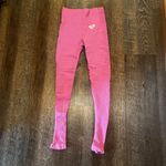 Women’s best pink leggings Photo 1