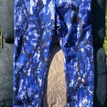 Alo Yoga  - Airbrush Leggings in Blue Snake Python - Size Small Photo 0