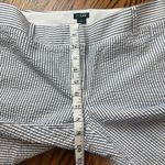 J Crew City Fit Seersucker Bermuda Shorts Womens 6 Striped White/Navy Cotton White Photo 2