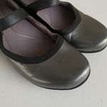 Dansko  Mary Janes Womens 7 Misty Metallic Nappa 39 Pewter Leather Shoes Photo 2