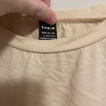 SheIn Graphic Tee Photo 3