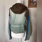 Outdoor Voices ๐๐ผโโ๏ธColor Block pullover coat, wind breaker size XS aqua olive Photo 7