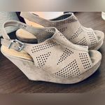 Chinese Laundry  Women's soft brown  Wedge Sandals size 8 Photo 4