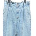American Eagle  Highest Waist Mom Jean in blue Heaven Size 4 Photo 3