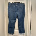 L.L. Bean Size 22W Stretch Cotton Classic Fit Medium Wash Zip Up Denim Jeans Blue Photo 4