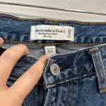 Abercrombie & Fitch  The Boyfriend Short Mid Rise Curve Love Denim Shorts 33/16 Photo 1