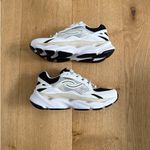 Ryka  Walking Sneakers Rezorb Max Classic Size US6 White Black Brown Photo 4