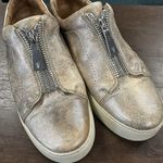 Frye  Sneakers Womens 10M Lena Zip Low Top Rose Gold Metallic Leather Slip On Photo 1