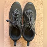 Vionic EUC  Women’s 8.5 Brisk Miles Lace Up Sneaker  See Pictures Photo 2