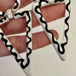 Black and white statement earrings Photo 4