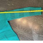 Tommy Bahama  Women's V-Neck Green Knit Sweater Size M Pullover Casual Photo 6