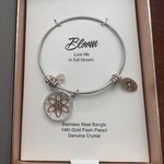 Brilliance Believe by  Bloom Bracelet Photo 0