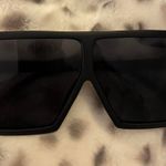 Amazon Black Sunglasses Photo 0