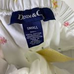 Denim & Co. White Denim Floral Embroidered High Rise Jeans Size M Photo 3