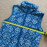 French Laundry  Winter Wonderland Holiday Snowflake Fuzzy Cozy Zip Up Vest M Photo 3