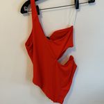 AQUA One Shoulder Cut Out One Piece Swimsuit Red Photo 5