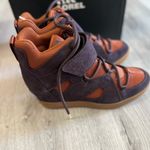 Sorel Women's New Cinder/Wood Out N About Sport Wedge Bootie Sneaker Boots 9.5 Photo 2