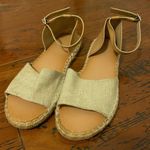 Old Navy  Burlap Sandals Photo 0