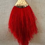 Red thread tassel necklace Photo 3