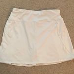 White athletic skirt Photo 0
