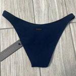 Triangl e bikini bottoms Photo 1