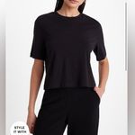 EXPRESS NWT Crew Neck Short Sleeve Cropped
Boyfriend Tee size M Photo 0