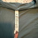 Lululemon T-Shirt Photo 1