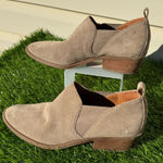 Lucky Brand  Stylish Tan Women's Ankle Boots 8.5 Photo 0