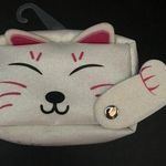 Betsey Johnson  Waving Kitty Coin or pill case Photo 0