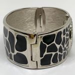 Peck & Peck  women’s watch Quartz analog 31mm colorful pearl dial 7” running Photo 4