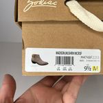 Zodiac New  Grey faux suede Madison Boots booties 9.5 Mushroom Photo 10