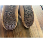UGG  Woman’s Slippers Size 8 -Flaws Photo 9