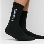 Sold out NWT Erewhon black unisex, branded crew socks sz Large Photo 2