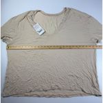 Buffbunny V Neck T Photo 3