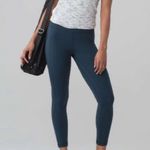 Lululemon Pushing Limits 7/8 Tight (Nulu 25")
Jaded Photo 0